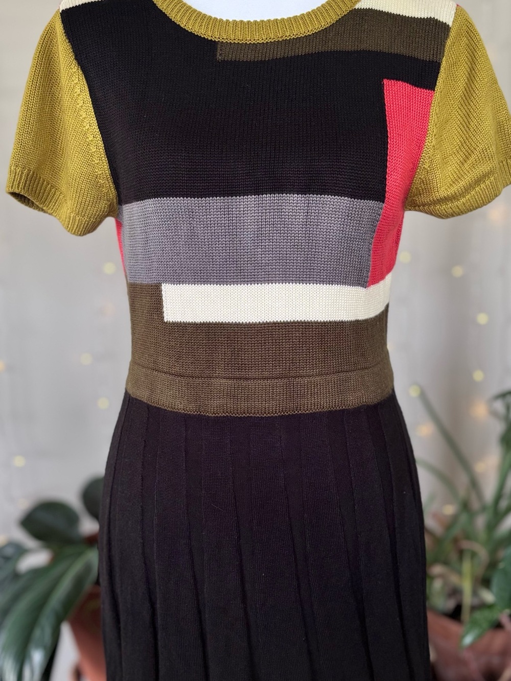 Vince Camuto Colorblock Knit Mini Dress in Olive, Black and Coral